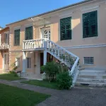 Vintage Villa